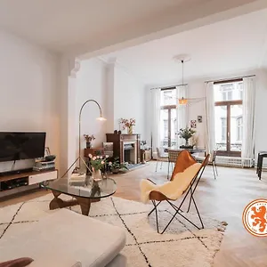 Appartement High Ceilings' - Private Garage, Antwerpen
